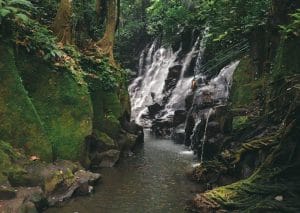 kanto lampo waterfall